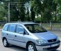Серый Опель Зафира, объемом двигателя 1.8 л и пробегом 266 тыс. км за 3999 $, фото 1 на Automoto.ua