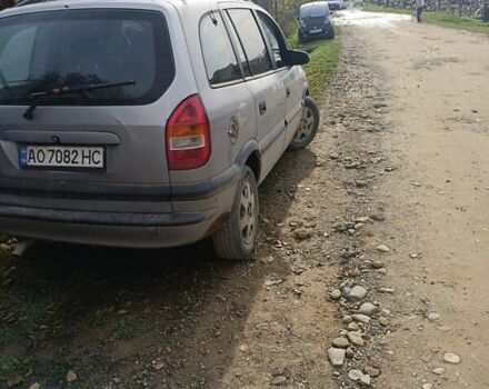 Серый Опель Зафира, объемом двигателя 2 л и пробегом 241 тыс. км за 2300 $, фото 5 на Automoto.ua