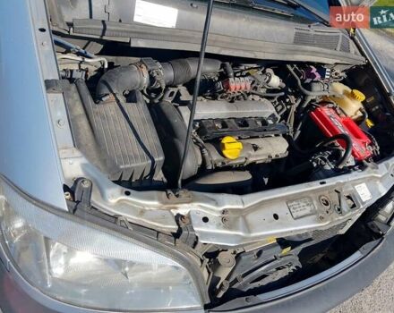 Сірий Опель Зафіра, об'ємом двигуна 1.8 л та пробігом 250 тис. км за 2450 $, фото 32 на Automoto.ua