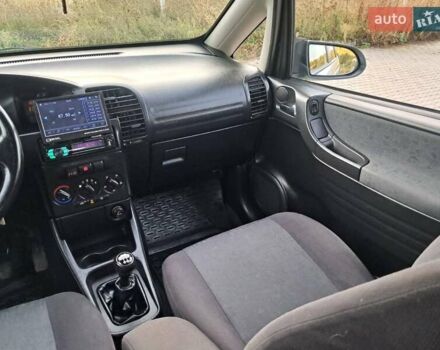 Серый Опель Зафира, объемом двигателя 1.8 л и пробегом 310 тыс. км за 3999 $, фото 22 на Automoto.ua