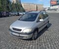 Серый Опель Зафира, объемом двигателя 1.8 л и пробегом 362 тыс. км за 3800 $, фото 1 на Automoto.ua