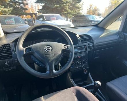 Серый Опель Зафира, объемом двигателя 1.8 л и пробегом 425 тыс. км за 3500 $, фото 15 на Automoto.ua