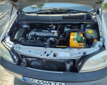 Сірий Опель Зафіра, об'ємом двигуна 2.2 л та пробігом 318 тис. км за 1800 $, фото 14 на Automoto.ua