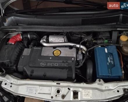 Серый Опель Зафира, объемом двигателя 2 л и пробегом 337 тыс. км за 3799 $, фото 10 на Automoto.ua