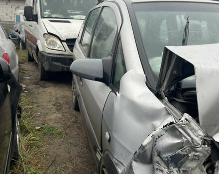 Серый Опель Зафира, объемом двигателя 1.8 л и пробегом 280 тыс. км за 1500 $, фото 1 на Automoto.ua