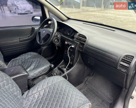 Серый Опель Зафира, объемом двигателя 2 л и пробегом 340 тыс. км за 3900 $, фото 14 на Automoto.ua