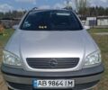 Серый Опель Зафира, объемом двигателя 1.6 л и пробегом 217 тыс. км за 3800 $, фото 1 на Automoto.ua