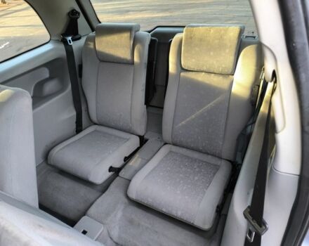 Серый Опель Зафира, объемом двигателя 2.2 л и пробегом 240 тыс. км за 3250 $, фото 9 на Automoto.ua