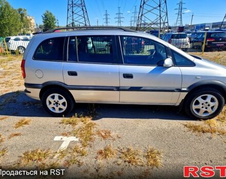 Серый Опель Зафира, объемом двигателя 2.2 л и пробегом 354 тыс. км за 2950 $, фото 5 на Automoto.ua