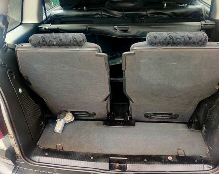 Сірий Опель Зафіра, об'ємом двигуна 2 л та пробігом 236 тис. км за 3500 $, фото 7 на Automoto.ua