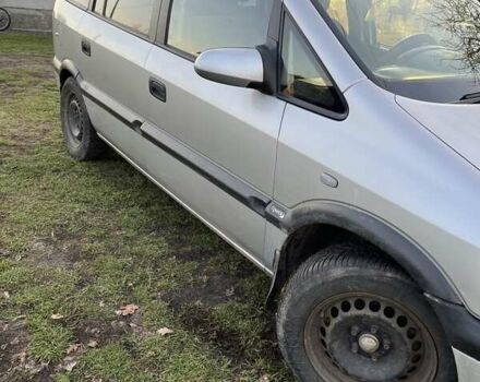 Серый Опель Зафира, объемом двигателя 2 л и пробегом 360 тыс. км за 3850 $, фото 1 на Automoto.ua