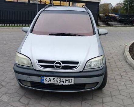 Серый Опель Зафира, объемом двигателя 2.2 л и пробегом 300 тыс. км за 3000 $, фото 6 на Automoto.ua