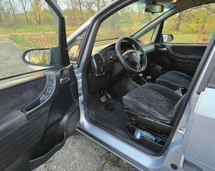 Серый Опель Зафира, объемом двигателя 1.8 л и пробегом 468 тыс. км за 3899 $, фото 8 на Automoto.ua