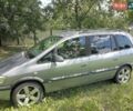 Серый Опель Зафира, объемом двигателя 2.2 л и пробегом 364 тыс. км за 4600 $, фото 1 на Automoto.ua