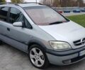 Серый Опель Зафира, объемом двигателя 2.2 л и пробегом 300 тыс. км за 3000 $, фото 7 на Automoto.ua