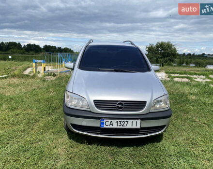 Серый Опель Зафира, объемом двигателя 2.2 л и пробегом 450 тыс. км за 3800 $, фото 7 на Automoto.ua