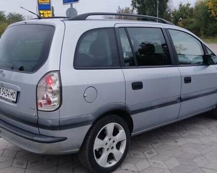 Серый Опель Зафира, объемом двигателя 2.2 л и пробегом 300 тыс. км за 3000 $, фото 9 на Automoto.ua