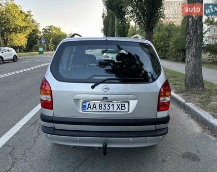 Сірий Опель Зафіра, об'ємом двигуна 2.2 л та пробігом 300 тис. км за 3500 $, фото 3 на Automoto.ua