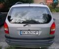 Сірий Опель Зафіра, об'ємом двигуна 1.6 л та пробігом 206 тис. км за 4100 $, фото 4 на Automoto.ua