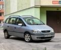 Серый Опель Зафира, объемом двигателя 2.17 л и пробегом 321 тыс. км за 2349 $, фото 1 на Automoto.ua