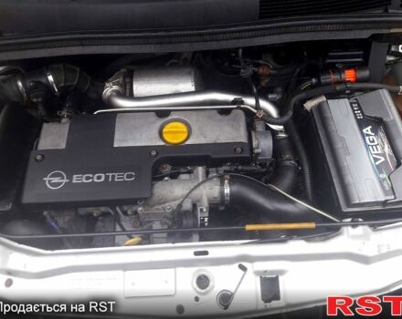 Серый Опель Зафира, объемом двигателя 2 л и пробегом 300 тыс. км за 3500 $, фото 7 на Automoto.ua