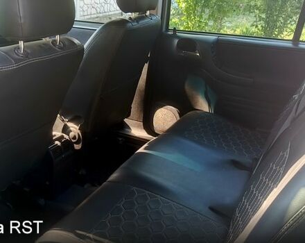 Серый Опель Зафира, объемом двигателя 2 л и пробегом 450 тыс. км за 4000 $, фото 3 на Automoto.ua