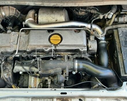 Серый Опель Зафира, объемом двигателя 2 л и пробегом 380 тыс. км за 1670 $, фото 3 на Automoto.ua