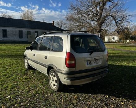 Опель Зафира 2002 в Широком на Automoto.ua Серый Опель Зафира, объемом двигателя 1.8 л и пробегом 450 тыс. км за 3800 $, фото 11 на Automoto.ua