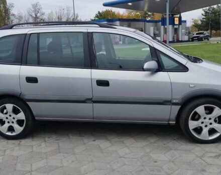 Серый Опель Зафира, объемом двигателя 2.2 л и пробегом 300 тыс. км за 3000 $, фото 8 на Automoto.ua