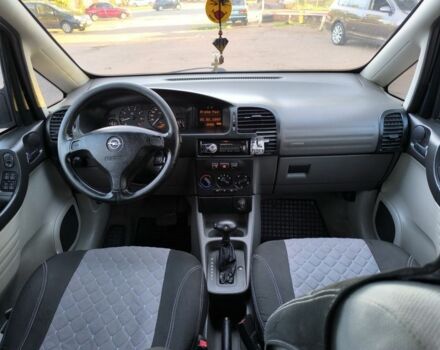 Серый Опель Зафира, объемом двигателя 2.2 л и пробегом 240 тыс. км за 3250 $, фото 8 на Automoto.ua