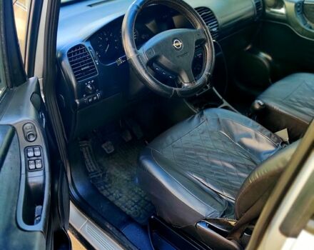 Сірий Опель Зафіра, об'ємом двигуна 2 л та пробігом 236 тис. км за 3500 $, фото 4 на Automoto.ua