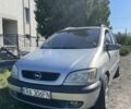Серый Опель Зафира, объемом двигателя 1.8 л и пробегом 300 тыс. км за 1501 $, фото 1 на Automoto.ua