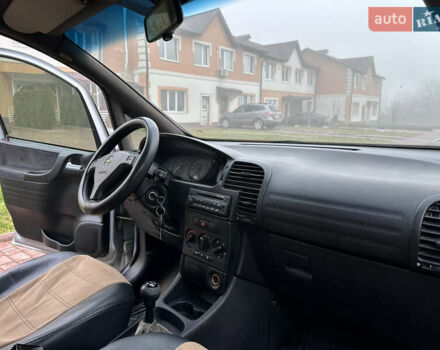 Серый Опель Зафира, объемом двигателя 2 л и пробегом 373 тыс. км за 3799 $, фото 39 на Automoto.ua