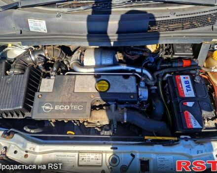 Серый Опель Зафира, объемом двигателя 2.2 л и пробегом 354 тыс. км за 2950 $, фото 11 на Automoto.ua