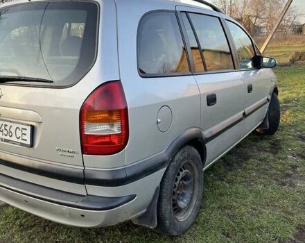 Серый Опель Зафира, объемом двигателя 2 л и пробегом 360 тыс. км за 3850 $, фото 3 на Automoto.ua