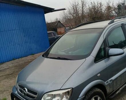 Серый Опель Зафира, объемом двигателя 2.2 л и пробегом 400 тыс. км за 4000 $, фото 7 на Automoto.ua