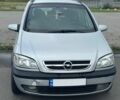 Серый Опель Зафира, объемом двигателя 2.2 л и пробегом 250 тыс. км за 2000 $, фото 1 на Automoto.ua