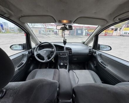 Сірий Опель Зафіра, об'ємом двигуна 1.8 л та пробігом 3 тис. км за 1300 $, фото 5 на Automoto.ua