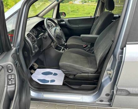 Опель Зафира 2003 в Тернополе на Automoto.ua Серый Опель Зафира, объемом двигателя 2 л и пробегом 258 тыс. км за 3167 $, фото 10 на Automoto.ua