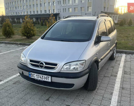 Сірий Опель Зафіра, об'ємом двигуна 2 л та пробігом 211 тис. км за 4300 $, фото 2 на Automoto.ua