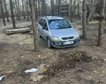 Серый Опель Зафира, объемом двигателя 2.2 л и пробегом 390 тыс. км за 2000 $, фото 3 на Automoto.ua
