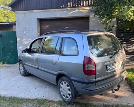 Серый Опель Зафира, объемом двигателя 2.2 л и пробегом 300 тыс. км за 2650 $, фото 3 на Automoto.ua