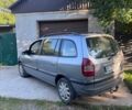Серый Опель Зафира, объемом двигателя 2.2 л и пробегом 300 тыс. км за 2850 $, фото 3 на Automoto.ua