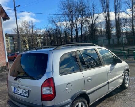 Серый Опель Зафира, объемом двигателя 2.2 л и пробегом 300 тыс. км за 2400 $, фото 2 на Automoto.ua