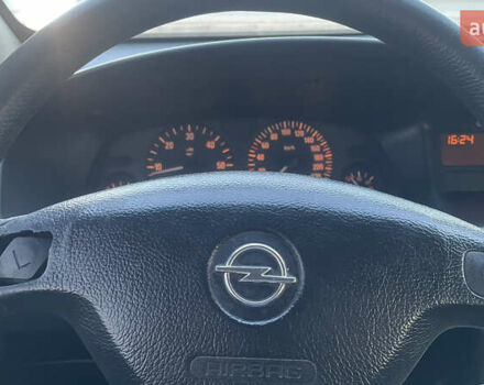 Сірий Опель Зафіра, об'ємом двигуна 2 л та пробігом 211 тис. км за 4300 $, фото 19 на Automoto.ua