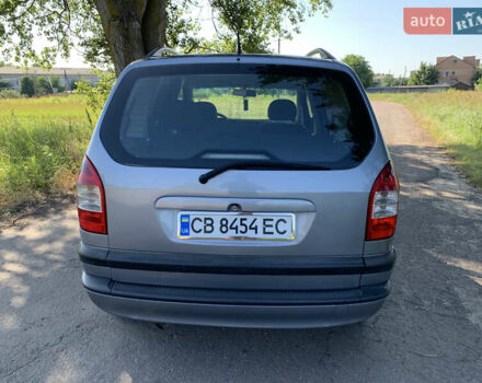 Серый Опель Зафира, объемом двигателя 1.6 л и пробегом 229 тыс. км за 4200 $, фото 6 на Automoto.ua