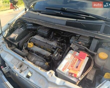 Сірий Опель Зафіра, об'ємом двигуна 1.6 л та пробігом 264 тис. км за 4500 $, фото 1 на Automoto.ua