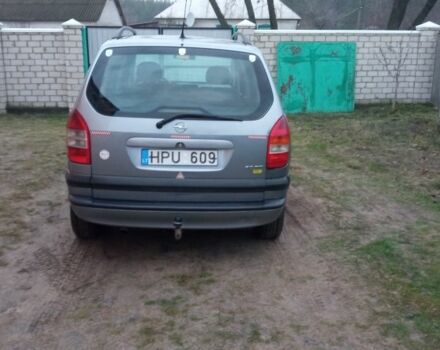 Серый Опель Зафира, объемом двигателя 2 л и пробегом 300 тыс. км за 1850 $, фото 5 на Automoto.ua