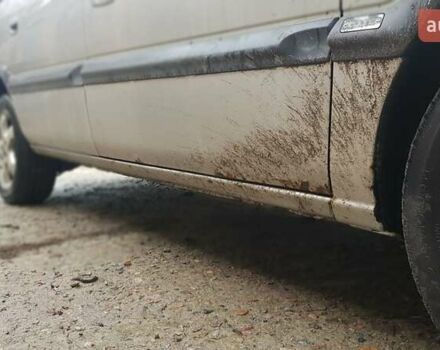 Серый Опель Зафира, объемом двигателя 2.2 л и пробегом 346 тыс. км за 3700 $, фото 7 на Automoto.ua