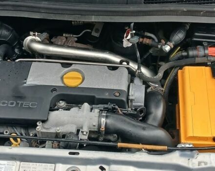 Серый Опель Зафира, объемом двигателя 2 л и пробегом 463 тыс. км за 1700 $, фото 7 на Automoto.ua